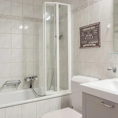 Apartment Victoria 1 D2 By Interhome
